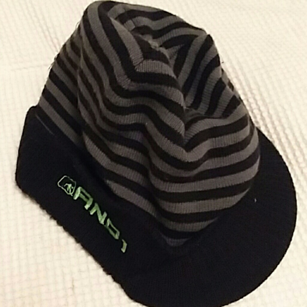 Brimmed hat